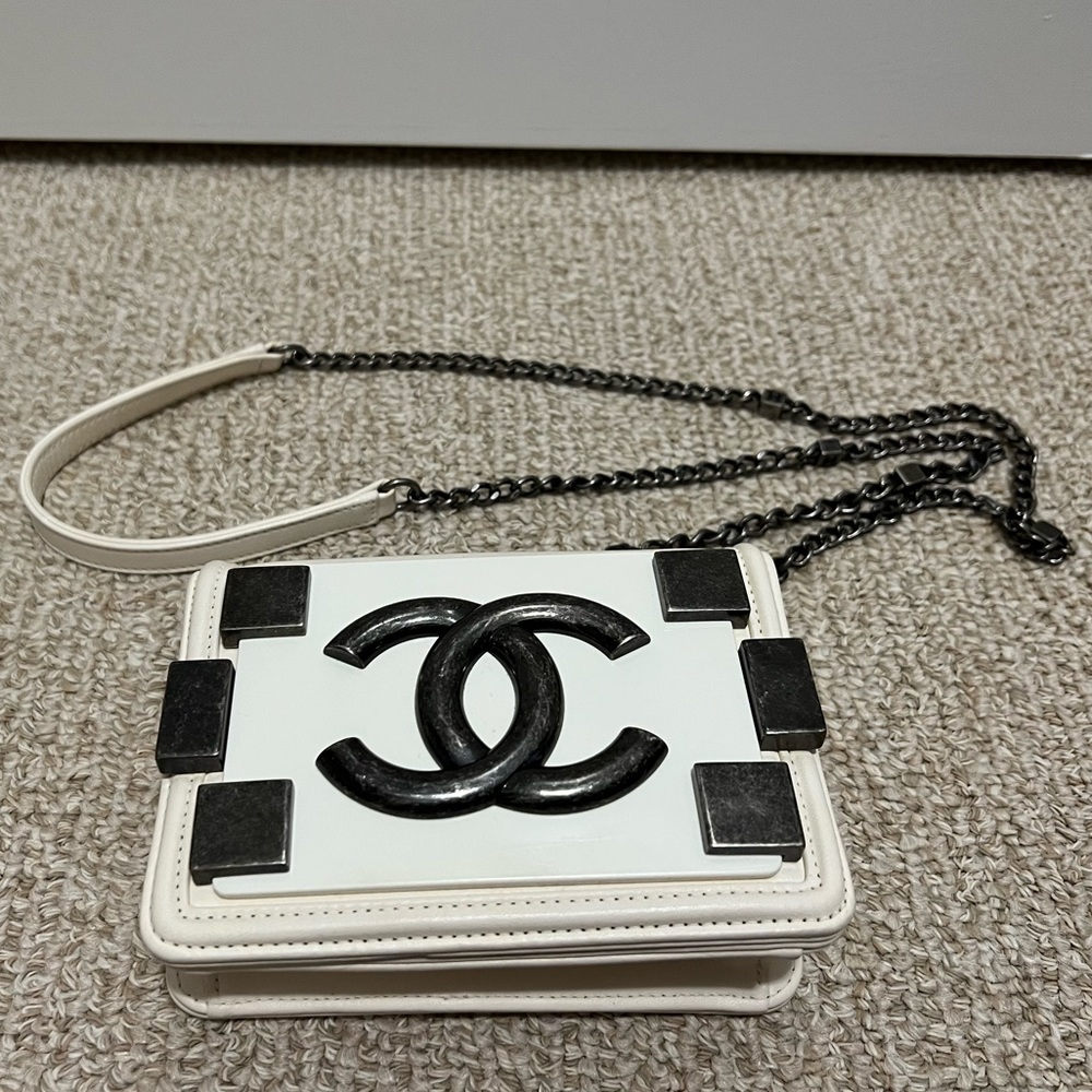 Chanel Authentic Lambskin Brick Lego White Flap Shoulder Crossbody Bag - Picture 7 of 14